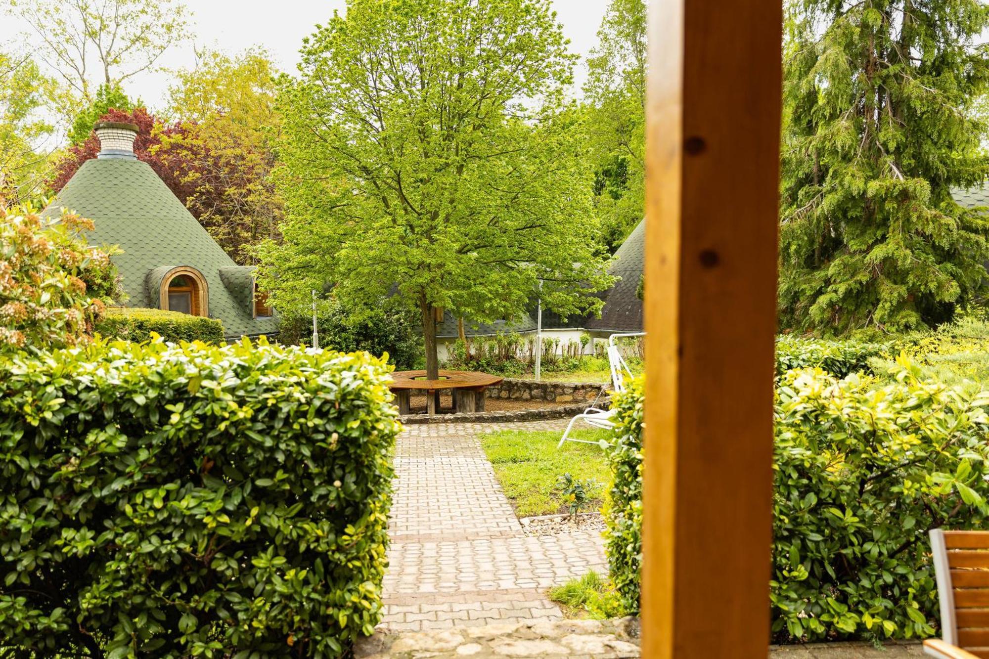 Gesztenye Nyaralopark Balatonudvari Exterior photo